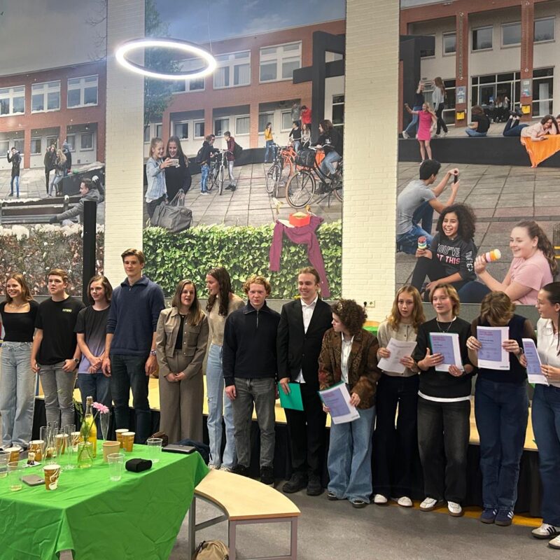 Geslaagden tweetalig onderwijs behalen internationaal erkende diploma's.
