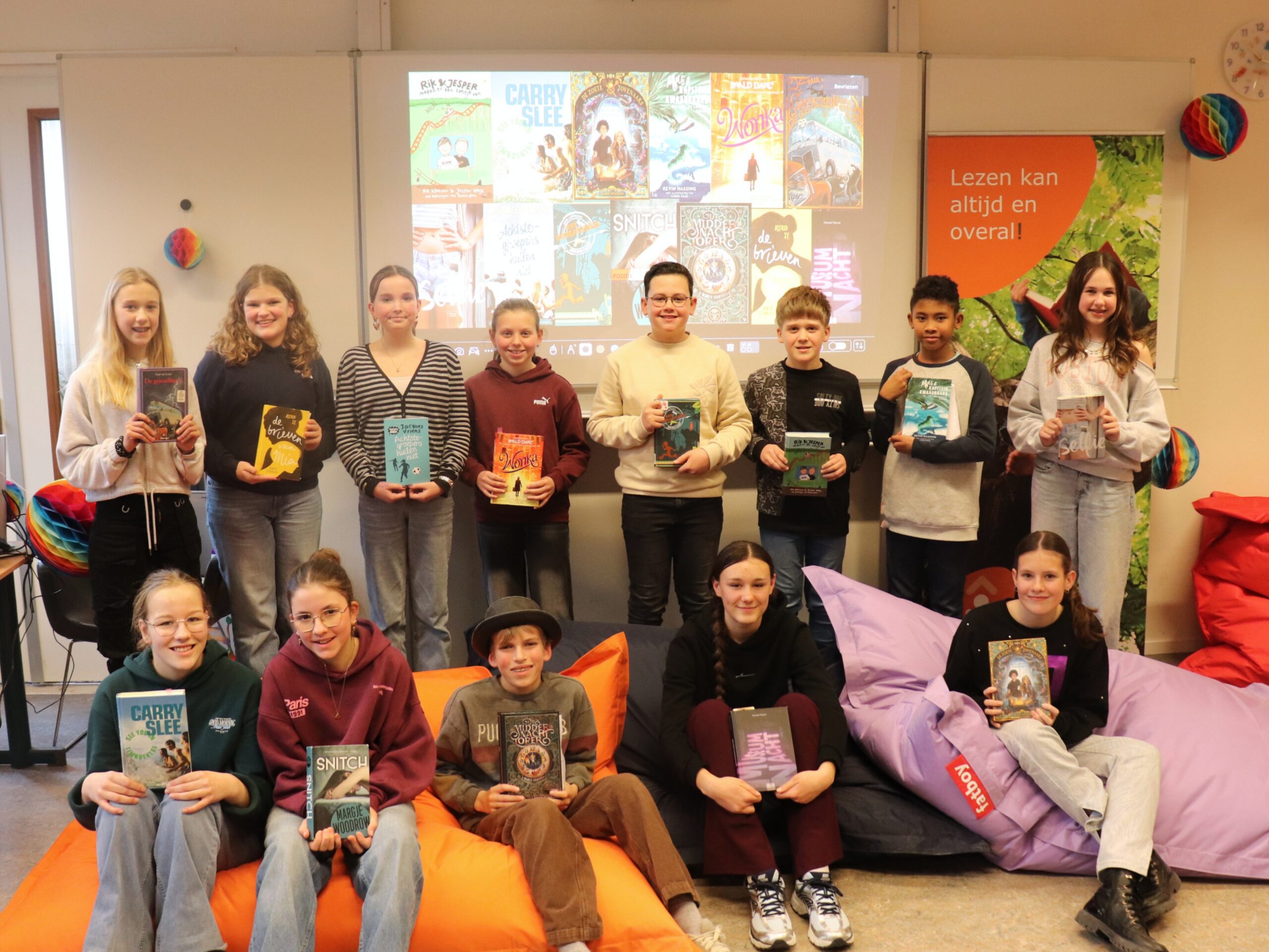Voorlezers tijdens Read2Me! op Elzendaal Boxmeer