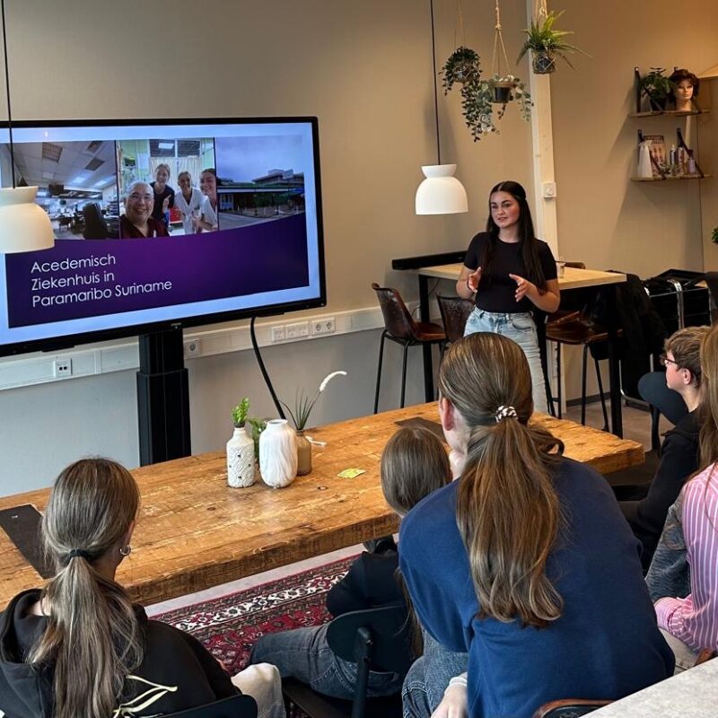 Presentatie in een lesruimte